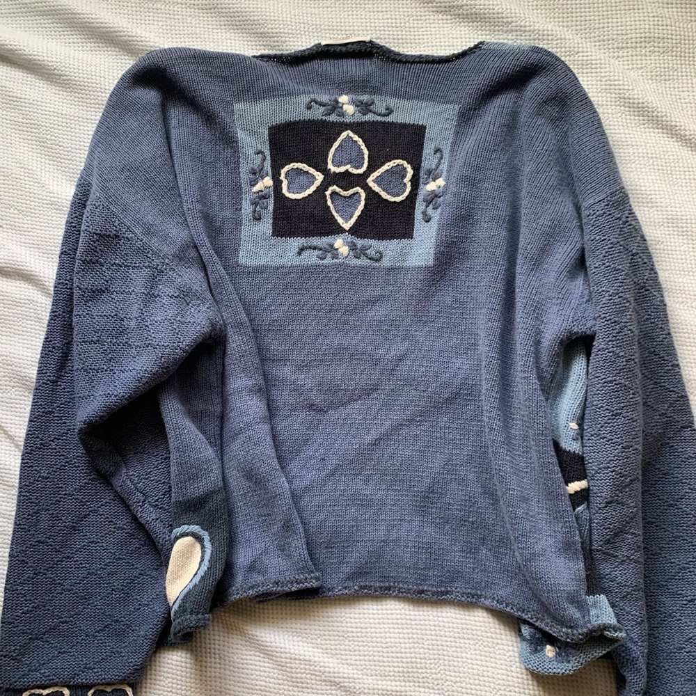 Beautiful embroidered knit cardigan